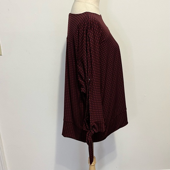 ➕ The Limited Burgundy Black Print Boatneck Blouse Womens Plus Size 2X - Picture 7 of 10